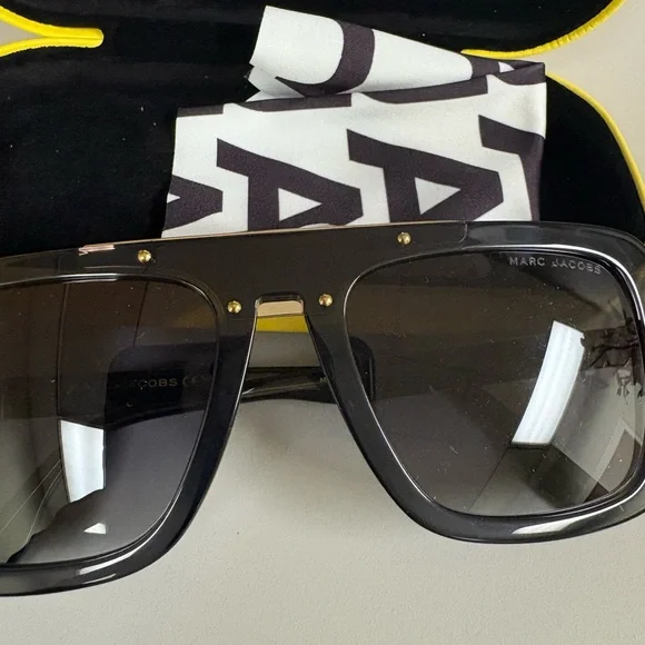 Marc Jacobs Marc Black Sunglasses with Gold Detail - 670/S - Picture 7 of 8